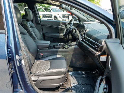 Certified 2025 Kia Sportage X-Line AWD/4WD image 10