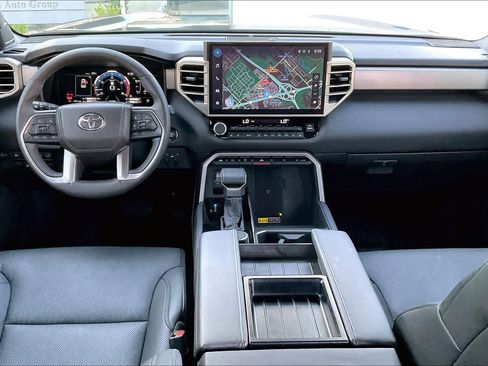 Used 2025 Toyota Tundra Limited AWD/4WD image 16
