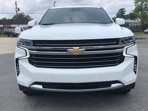Used 2023 Chevrolet Suburban LT AWD/4WD image 2