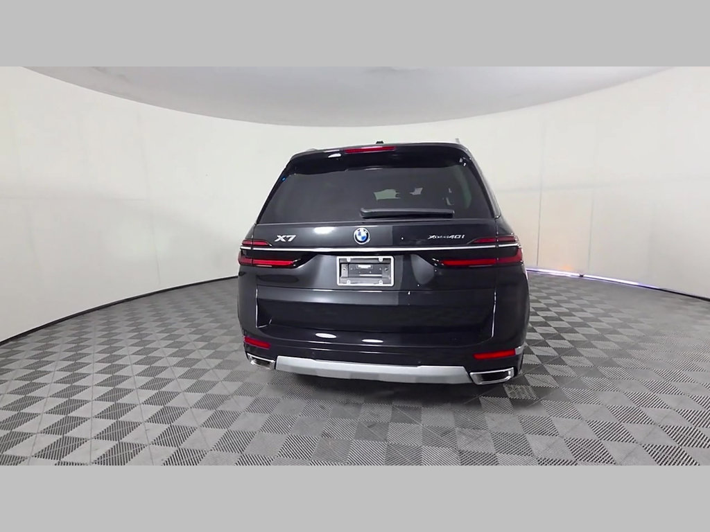 Used 2024 BMW X7 xDrive40i AWD/4WD image 43