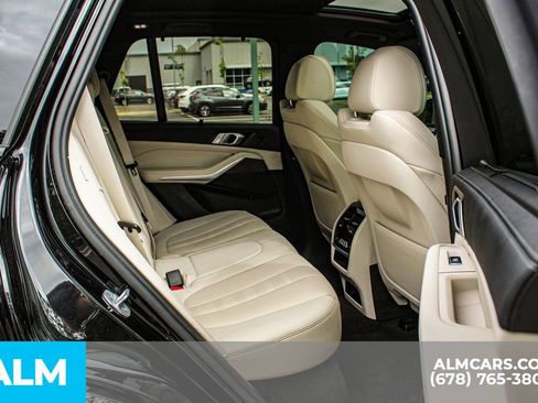 Used 2022 BMW X5 xDrive40i AWD/4WD image 19