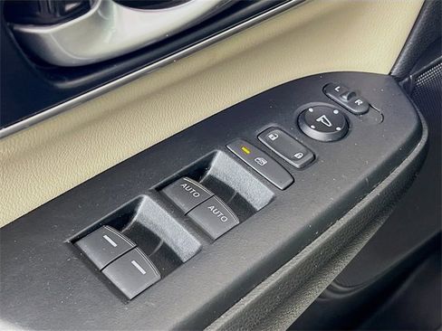 Used 2022 Honda CR-V EX-L image 18