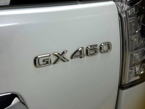 Used 2016 Lexus GX 460 image 11