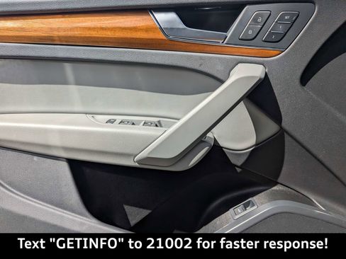 Used 2024 Audi Q5 2.0T Premium w/ Convenience Package image 27