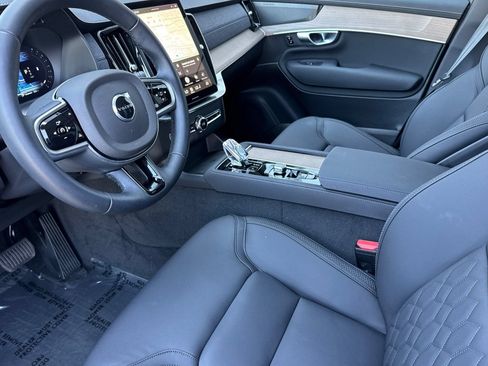 Certified 2026 Volvo XC90 B6 Plus w/ Protection Package Premier AWD/4WD image 9