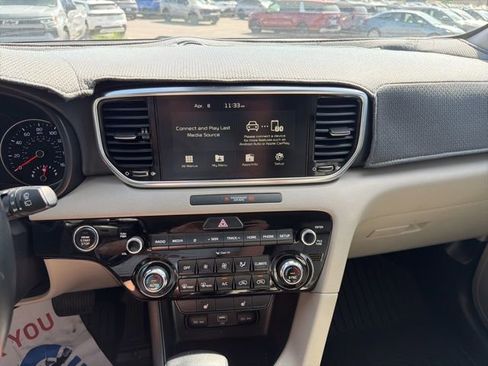 Certified 2022 Kia Sportage EX AWD/4WD image 15