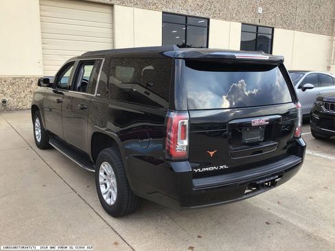 Used 2018 GMC Yukon XL SLT image 4