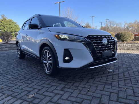 Used 2024 Nissan Kicks SR image 7