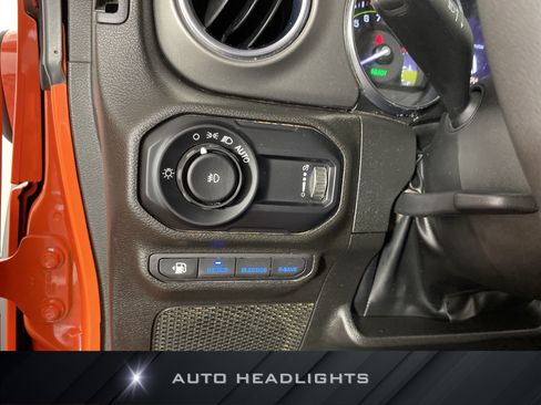 Used 2023 Jeep Wrangler Unlimited Rubicon 4xe AWD/4WD image 25