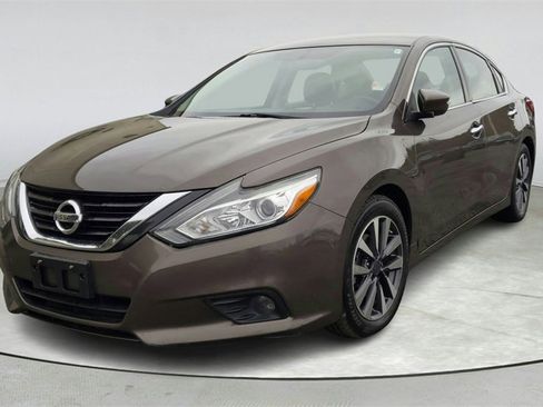 Used 2017 Nissan Altima 2.5 SL image 3