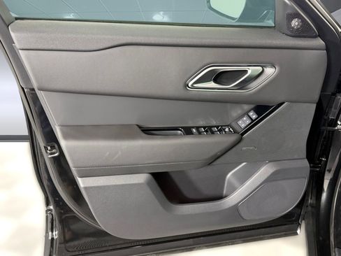 Used 2026 Land Rover Range Rover Velar S image 12