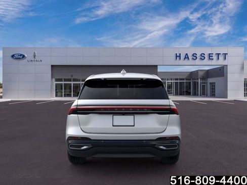 Used 2026 Lincoln Nautilus Premier w/ Equipment Group 102A AWD/4WD image 6