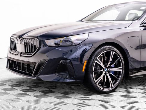 New 2027 BMW 550e xDrive w/ Executive Package AWD/4WD image 36