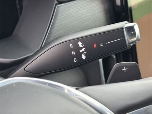 Used 2025 GMC Acadia Elevation image 27