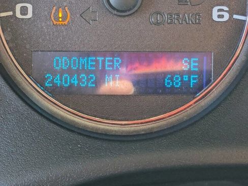 Used 2014 GMC Yukon SLE image 20