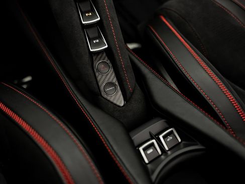 Used 2022 McLaren 720S Performance RWD image 44