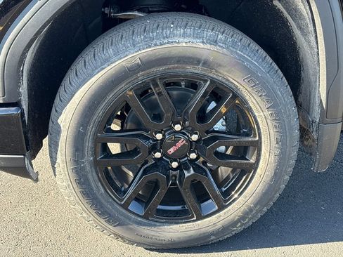 New 2026 GMC Sierra 1500 Pro w/ Graphite Edition AWD/4WD image 13