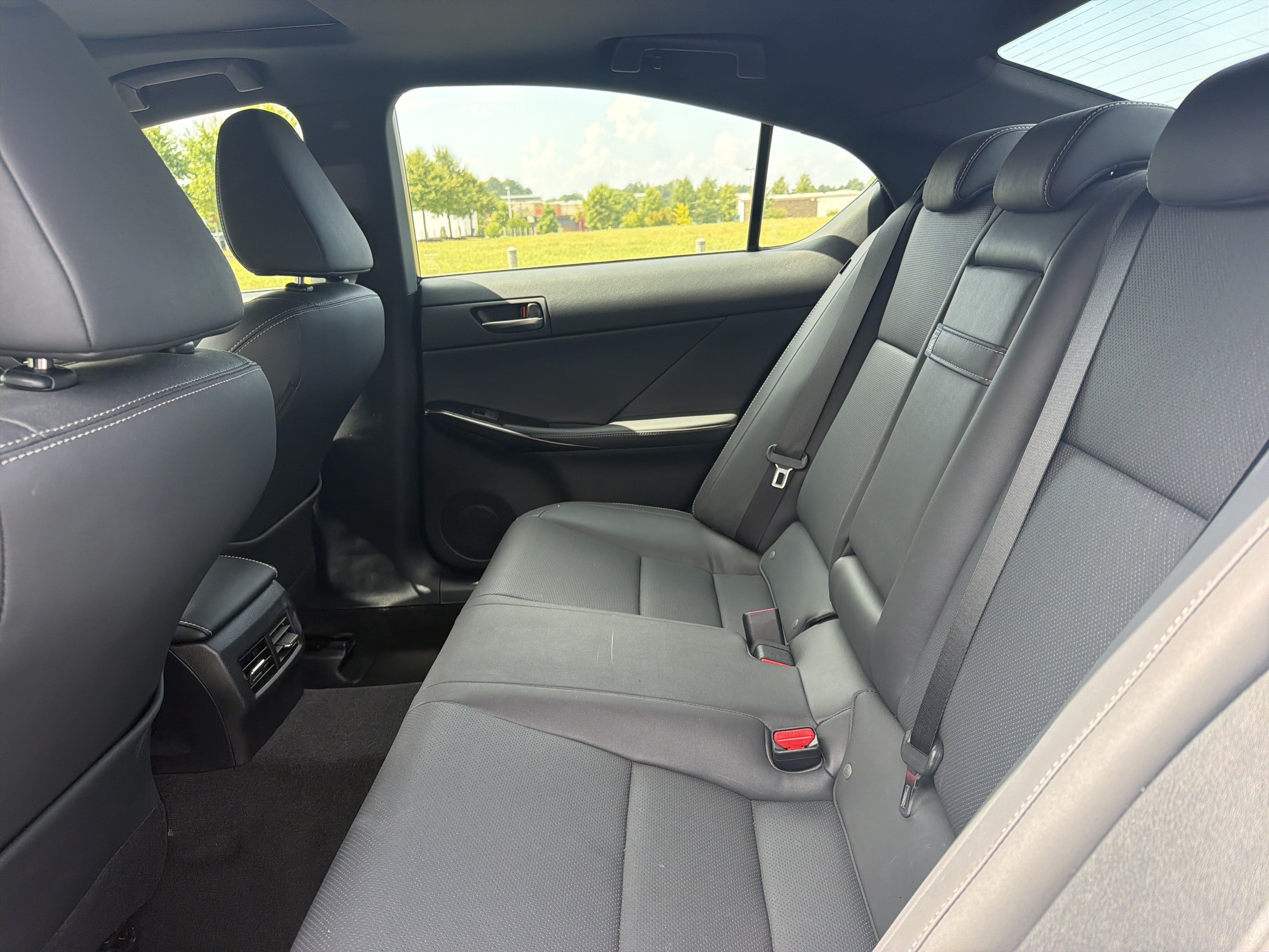 Used 2024 Lexus IS 300 w/ Premium Package RWD image 26
