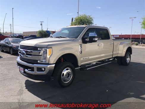 Used 2017 Ford F350 Lariat w/ Chrome Package AWD/4WD image 4
