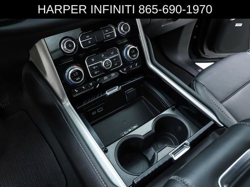 Used 2024 GMC Yukon Denali AWD/4WD image 25