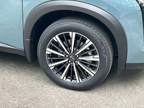 New 2026 Nissan Pathfinder Platinum w/ Cargo Package AWD/4WD image 9
