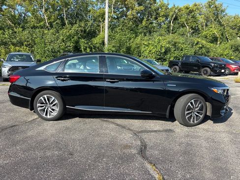 Used 2019 Honda Accord Touring image 3