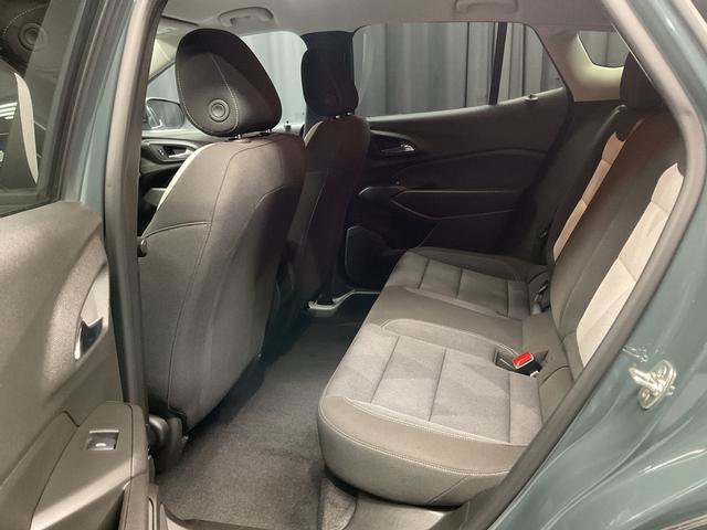 Used 2025 Chevrolet Trax LS FWD image 8