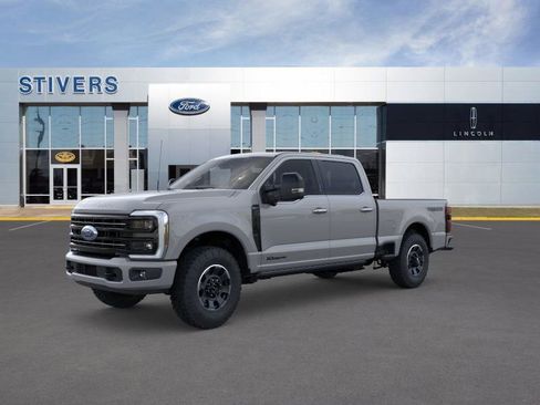 New 2026 Ford F250 Platinum w/ Tremor Off-Road Package image 2