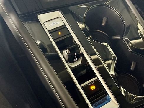 New 2026 Volkswagen Atlas SEL Premium R-Line image 18