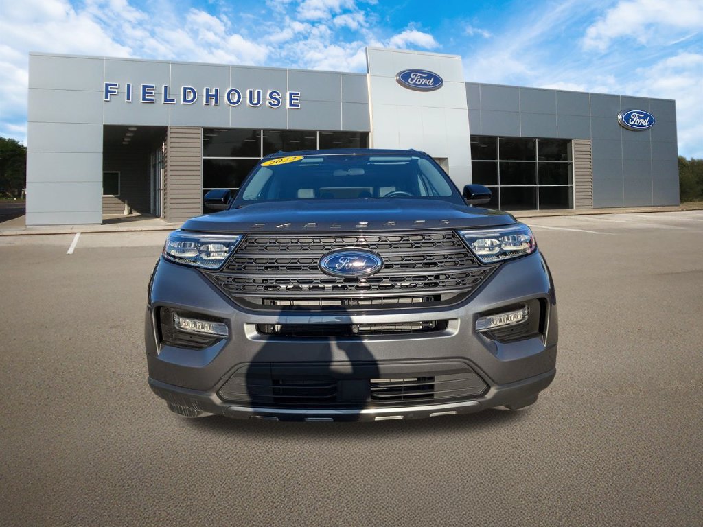 Used 2023 Ford Explorer XLT w/ Equipment Group 202A AWD/4WD image 7