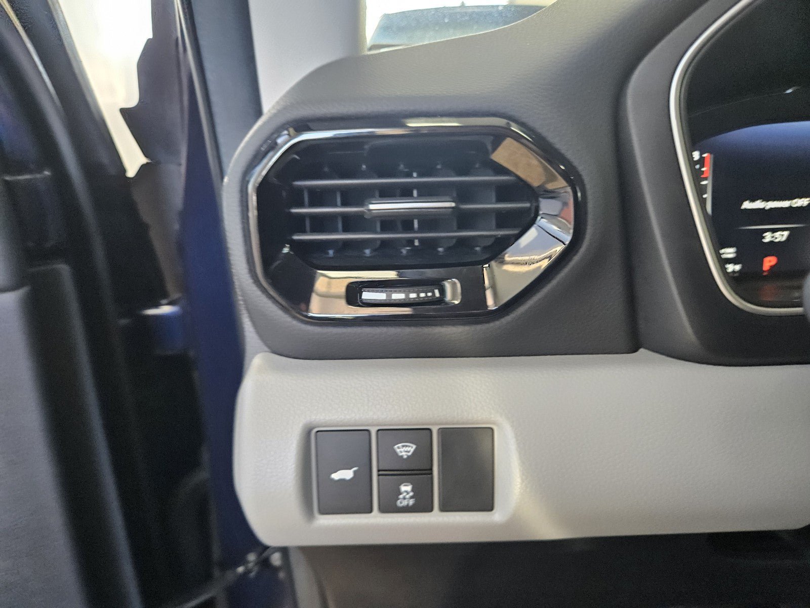 Used 2024 Honda Pilot Elite image 31
