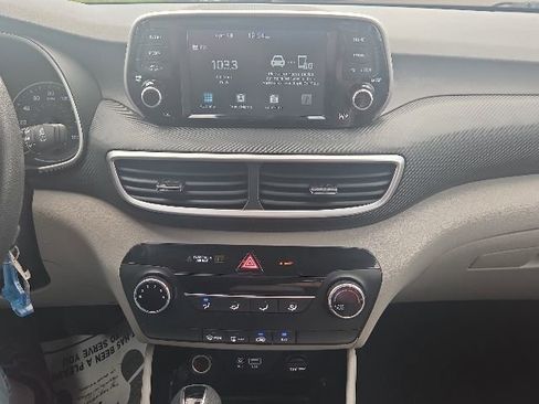 Used 2019 Hyundai Tucson SE AWD/4WD image 25
