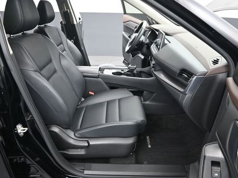 Used 2023 Nissan Rogue SV w/ SV Premium B Package FWD image 25