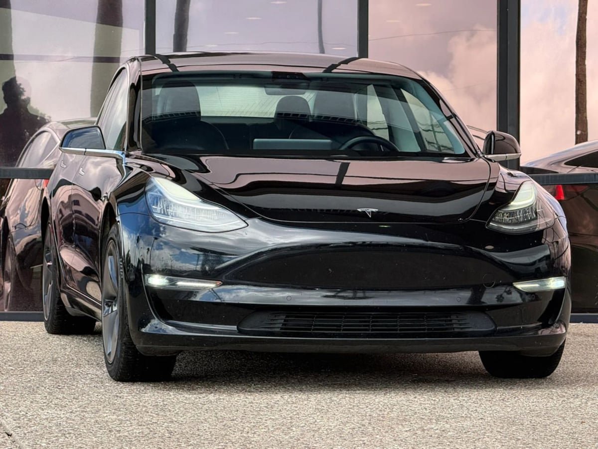 Used 2019 Tesla Model 3 Standard Range Plus RWD image 18