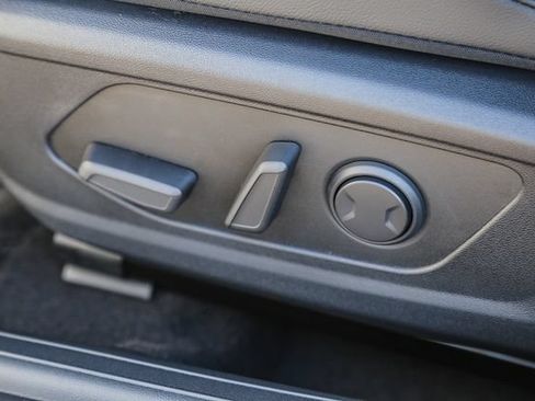 New 2026 Hyundai Elantra Limited FWD image 25