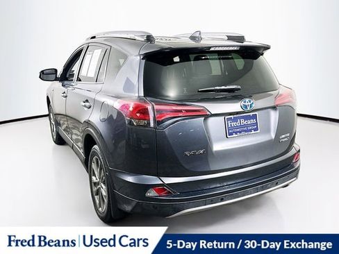 Used 2018 Toyota RAV4 Limited w/ Carpet Mat Package AWD/4WD image 31