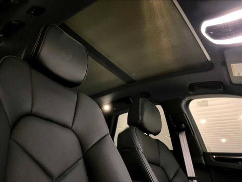 New 2026 Porsche Macan S image 23