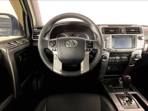 Used 2018 Toyota 4Runner Limited AWD/4WD image 4