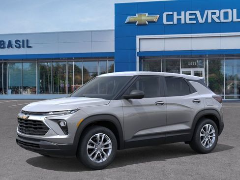 New 2026 Chevrolet TrailBlazer LS w/ LS Convenience Package AWD/4WD image 2