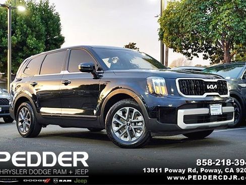 Used 2024 Kia Telluride LX image 1