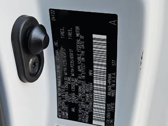 Used 2022 Toyota Sienna XLE FWD image 31