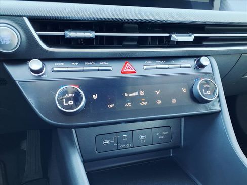 Certified 2025 Hyundai Sonata SEL image 24