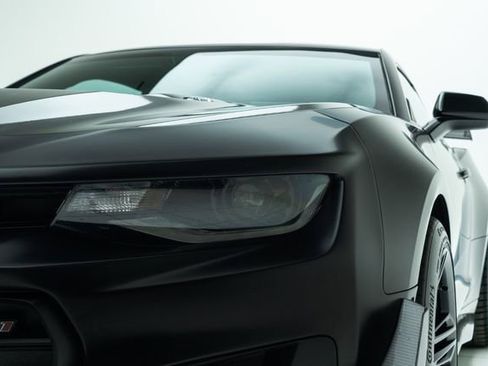 Used 2019 Chevrolet Camaro ZL1 image 11