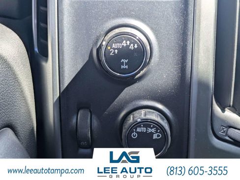 Used 2018 Chevrolet Silverado 1500 LT w/ Trailering Package AWD/4WD image 22