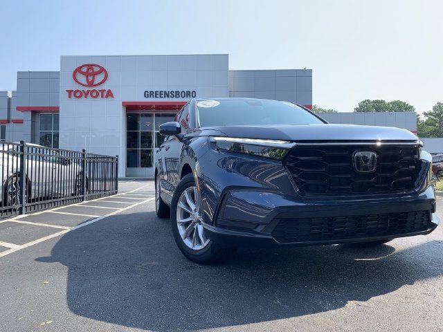 Used 2024 Honda CR-V EX image 2