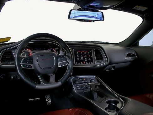 Used 2019 Dodge Challenger SRT Hellcat Redeye image 12