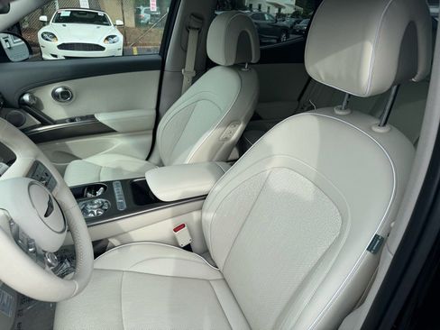 Used 2024 Genesis GV60 Advanced image 10