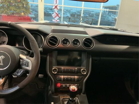 Used 2016 Ford Mustang Shelby GT350 w/ Technology Package image 16