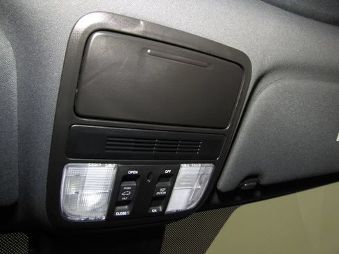 Certified 2024 Honda Odyssey Sport image 9