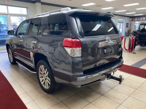 Used 2011 Toyota 4Runner Limited image 3